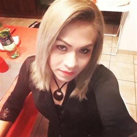 Escort Casoria, Donna Cerca Uomo Casoria